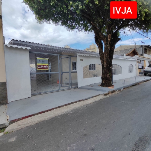 Casa238m2T CjCastBranco BoaLocalizProx MercadJapones 3QSuite S2Amb SCopa WC DeposQ AServ Churr 3VGar+ Quintal  PEletronico 2CamarasMI AlarmeMI Quintal VarC CConsertina  IncluiIPTU-Classificados de Imóveis Venda Aluguel Compra Avaliação classificados de imóveis manaus aluguel imóvel classificados am