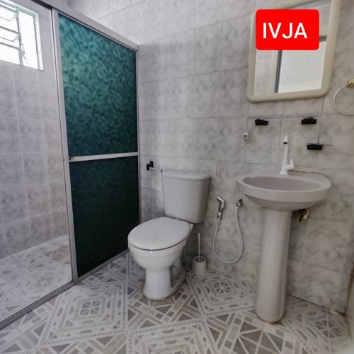 Casa238m2T CjCasteloBranco Boa Moradia Local Prox BancoBrasil 3Qtos(1Ste) SEstar2A SCopaArm WC AServ 3VGar Var Quintal PElet CConsEleMI 2CamMI 2LampESolar CAlarmeMI Incluso IPTU.-Classificados de Imóveis Venda Aluguel Compra Avaliação classificados de imóveis manaus aluguel imóvel classificados am