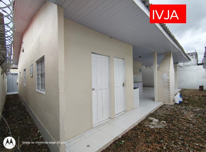 Casa238m2T CjCastBranco BomLocalProx MercadJapones 3QSte S2Amb SCopa WC DeposQ AServ Churr 3VGar+ Quintal  PEletron 2CamarasMI AlarmeMI Quintal VarC CConsert 2LampES IncluiIPTU-Classificados de Imóveis Venda Aluguel Compra Avaliação classificados de imóveis manaus aluguel imóvel classificados am