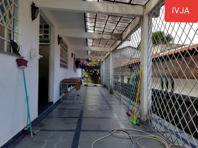 Casa 1350m2T Mansao2Frente Residencial Comercial PLaranjeiras 5StesClos Sal(4A) SCopa SalaoFesta Disp 4WC Porao ASer Poco 21VGar Arm Pisc Chur CasCaseiro. Parcela Troca Alugar10Mil-Classificados de Imóveis Venda Aluguel Compra Avaliação classificados de imóveis manaus aluguel imóvel classificados am