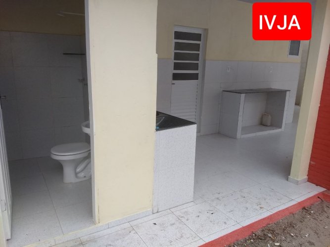 Casa238m2T CjCastBranco BoaLocalizProx MercadJapones 3QSuite S2Amb SCopa WC DeposQ AServ Churr 3VGar+ Quintal  PEletronico 2CamarasMI AlarmeMI Quintal VarC CConsertina  IncluiIPTU-Classificados de Imóveis Venda Aluguel Compra Avaliação classificados de imóveis manaus aluguel imóvel classificados am