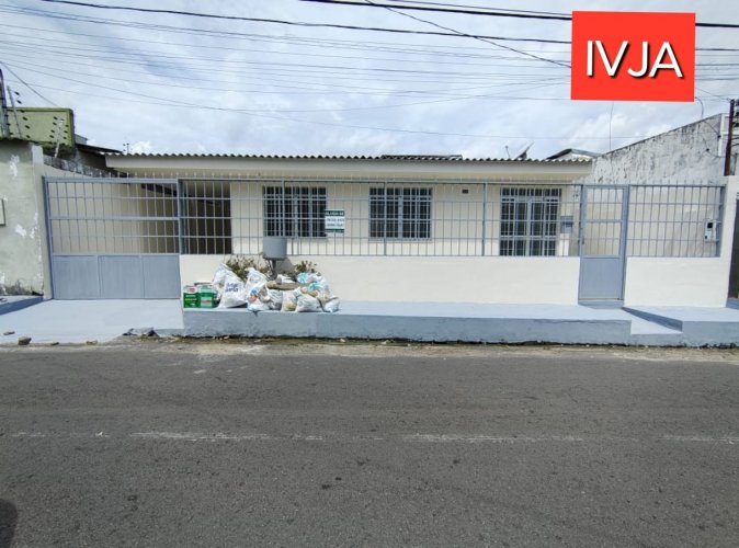 Casa238m2T Boa Moradia Local Prox RuaDoComecio 4Qto(1Ste3SemiS) SEstar SCopa AServ VarC 3VGar+ 3WC CElet 2CamMI PElet CAlarmeMI InclusoIPTU.-Classificados de Imóveis Venda Aluguel Compra Avaliação classificados de imóveis manaus aluguel imóvel classificados am