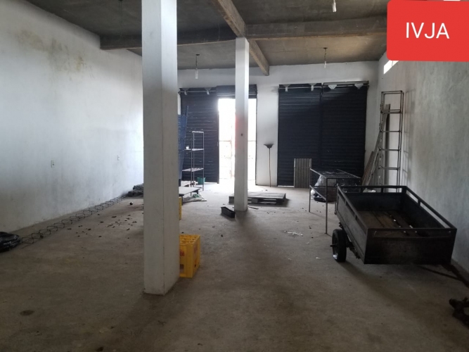 Deposito 240m2T Comercial Proximo Av Autaz Mirim 2Salao WC Ventilacao Quintal Laje Suporta Mais(2) Documentado Financia Alugar1500-Classificados de Imóveis Venda Aluguel Compra Avaliação classificados de imóveis manaus aluguel imóvel classificados am