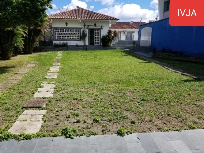 Casa 1350m2T Mansao2Frente Residencial Comercial PLaranjeiras 5StesClos Sal(4A) SCopa SalaoFesta Disp 4WC Porao ASer Poco 21VGar Arm Pisc Chur CasCaseiro. Parcela Troca Alugar10Mil-Classificados de Imóveis Venda Aluguel Compra Avaliação classificados de imóveis manaus aluguel imóvel classificados am