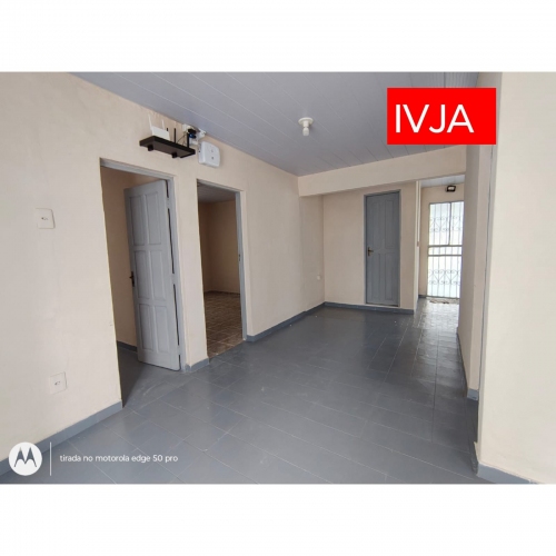 Casa238m2T CjCasteloBranco Boa Moradia Local Prox BancoBrasil 3Qtos(1Ste) SEstar2A SCopaArm WC AServ 3VGar Var Quintal PElet CConsertina 2CamMI 2LampESolar CAlarmeMI Incluso IPTU.-Classificados de Imóveis Venda Aluguel Compra Avaliação classificados de imóveis manaus aluguel imóvel classificados am